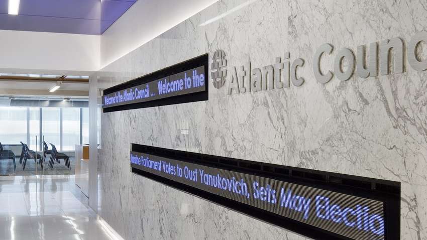 Мы же не знаем, что вы там будете говорить – вот почему власти препятствуют нардепам выезжать за границу