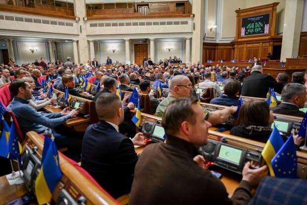 В Раде состоялось голосование по законопроекту о мобилизации: подробности В Раде состоялось голосование по законопроекту о мобилизации: подробности