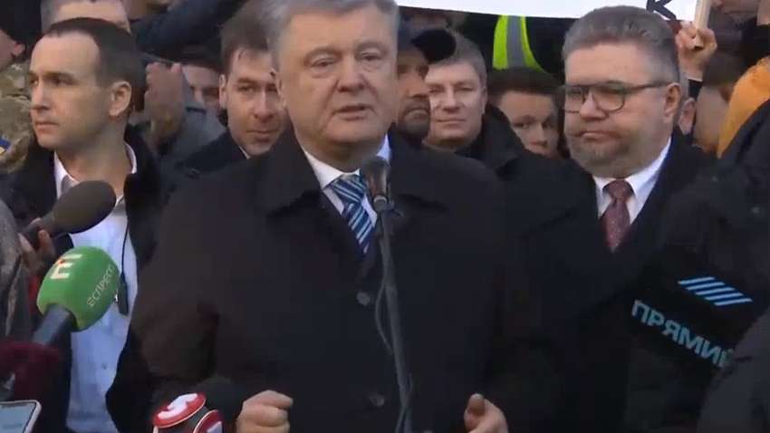 Порошенко приехал на допрос в ГБР