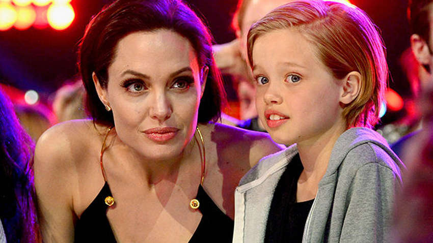 Анджелина Джоли запретила дочери общаться с отцом