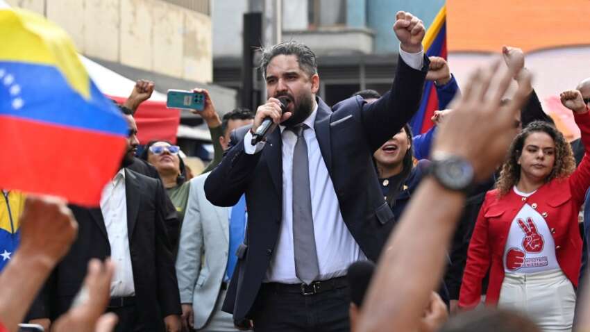 Єдиний син Мадуро зробив заяву після викрадення батька військовими США Єдиний син Мадуро зробив заяву після викрадення батька військовими США