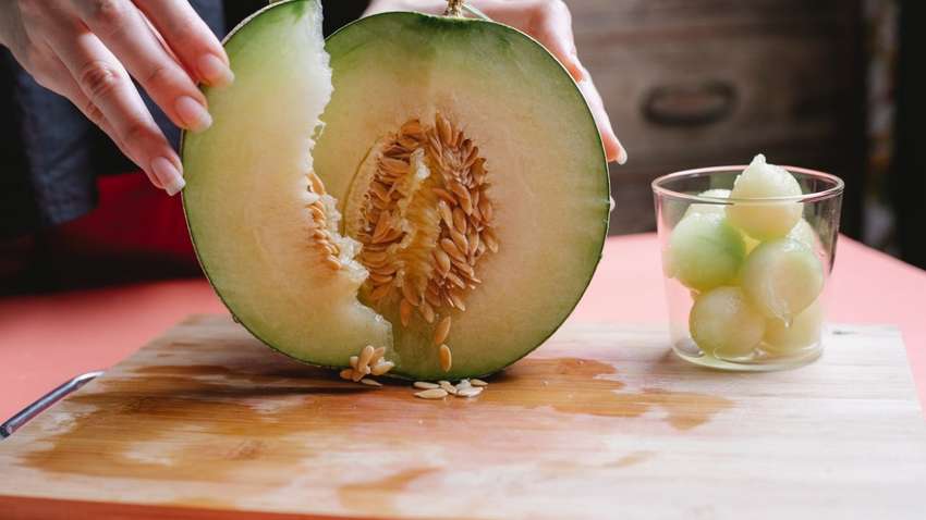 Врач рассказала, кому противопоказано есть дыню Врач рассказала, кому противопоказано есть дыню