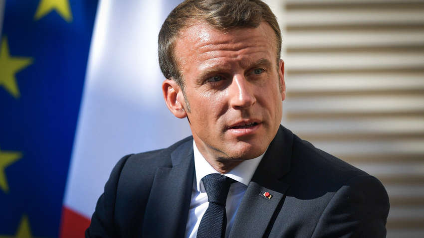 "Пенсійна реформа у Франції": Макрон готовий до діалогу з протестувальниками 