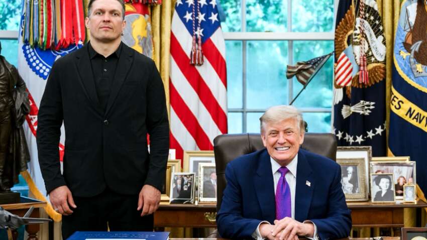 Трамп спросил Усика, чем украинцы отличаются от россиян: боксер ответил без слов