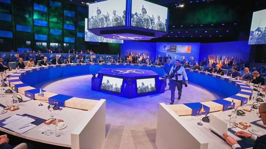 На саміті НАТО відмовилися засудити війну Путіна проти України: що сталося На саміті НАТО відмовилися засудити війну Путіна проти України: що сталося