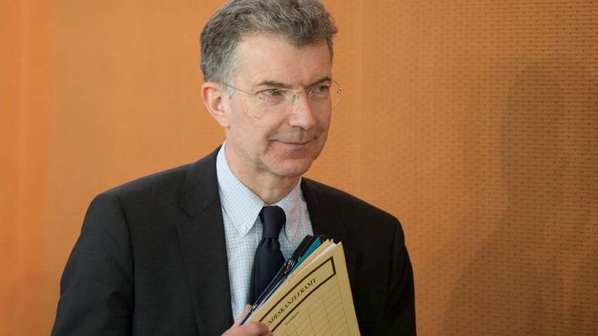 Німеччина має надати Україні зброю: німецький дипломат пояснив, чому держава змінить політику