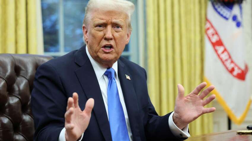 Трамп еще раз унизил Путина: что заявил о захваченном США танкере Marinera Трамп еще раз унизил Путина: что заявил о захваченном США танкере Marinera