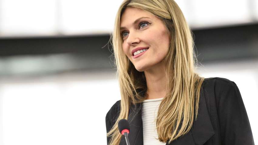 Заарештували заступника голови Європарламенту. Їй висунули звинувачення Заарештували заступника голови Європарламенту. Їй висунули звинувачення