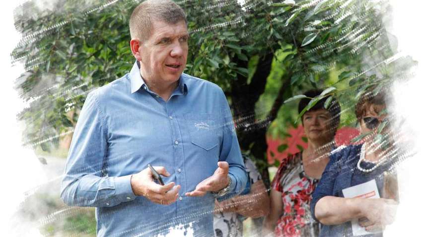 Кандидатом от "Слуги народа" на 208-м округе может стать Анатолий Гунько, которого обвиняют в хищении 