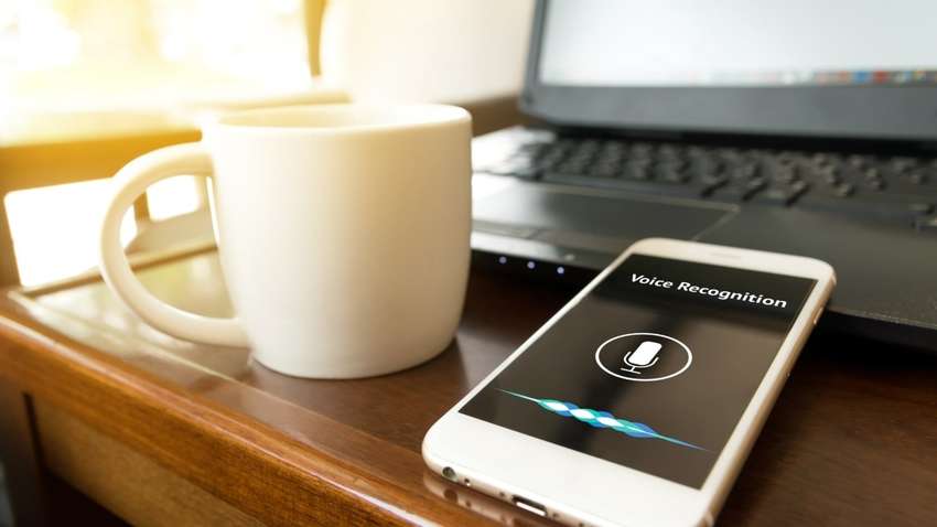 Голосовой помощник Apple получит поддержку AI-стартапов