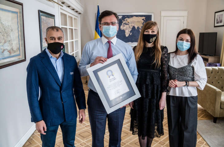 У МЗС зафіксували світовий рекорд за кількістю пам'ятників Шевченку У МЗС зафіксували світовий рекорд за кількістю пам'ятників Шевченку