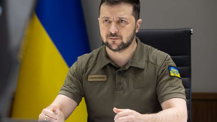 Хто вже повірив в Україну: Зеленський назвав кількість посольств, які відновили роботу у Києві