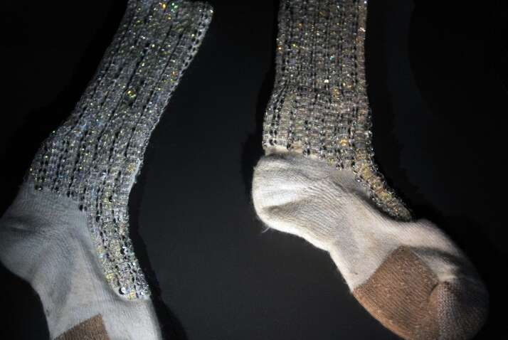 Брудну шкарпетку продали за понад 8000 доларів: кому вона належала