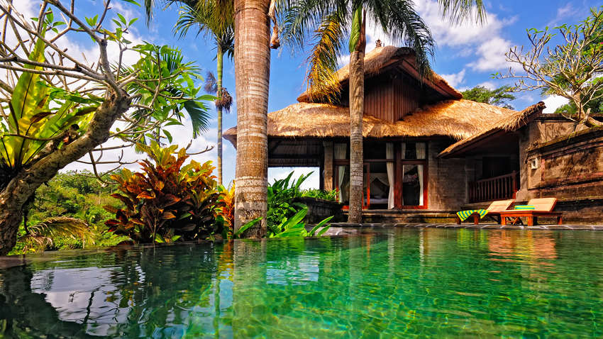 Курорт Бали откроется для иностранцев в октябре