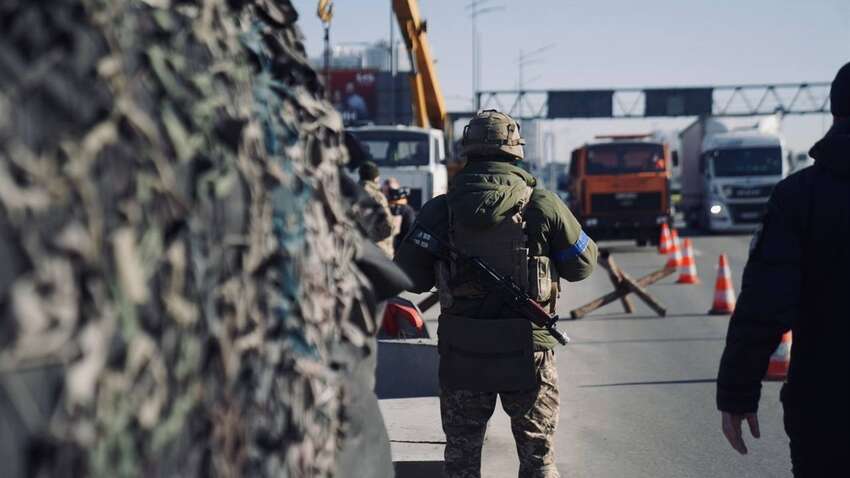 Харків’янин-ухилянт наїхав на поліцейського на блокпосту: що відомо