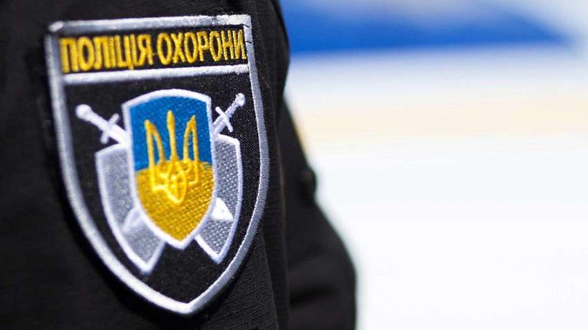 У Дніпрі поліцейський вдарив жінку, яка попалася на крадіжці товару