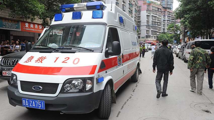 В Китае парень облил детей щелочью в детском саду: полсотни пострадавших