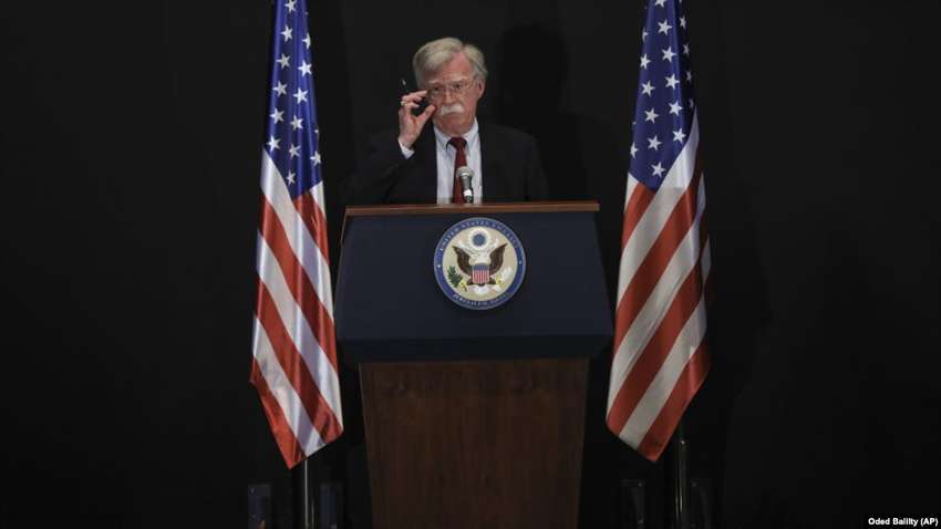 Болтон анонсировал свой визит в Украину