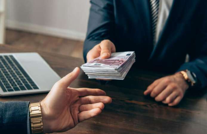 Країни з найвищою середньою зарплатою: на якому місці Україна Країни з найвищою середньою зарплатою: на якому місці Україна