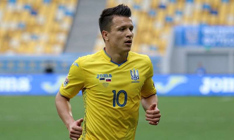 "Фенербахче" все ще хоче підписати Коноплянку