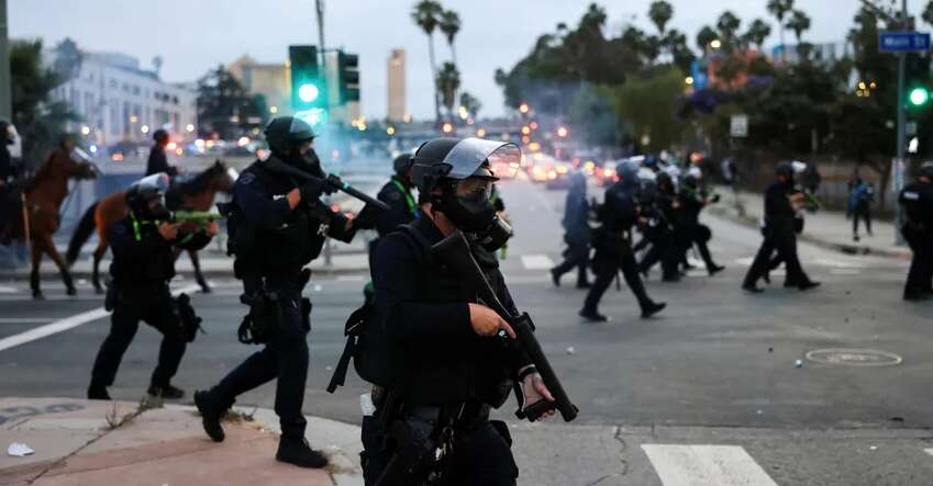 Губернатор Каліфорнії назвав одного винного в масштабних заворушеннях
