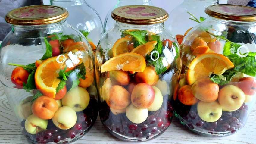 Вкус лета в одной банке: как приготовить домашний компот «Мохито»