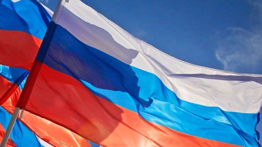 Над Донецком внезапно подняли флаги России