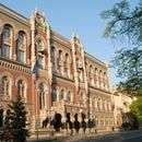 Азаров замахнулся на гривню