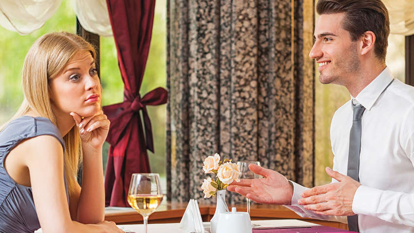 Десять причин порвати з дівчиною після першої зустрічі. Частина 1