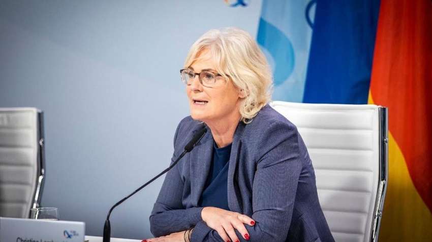 В правительстве Германии признались о своем страхе из-за поставок вооружения Украине В правительстве Германии признались о своем страхе из-за поставок вооружения Украине