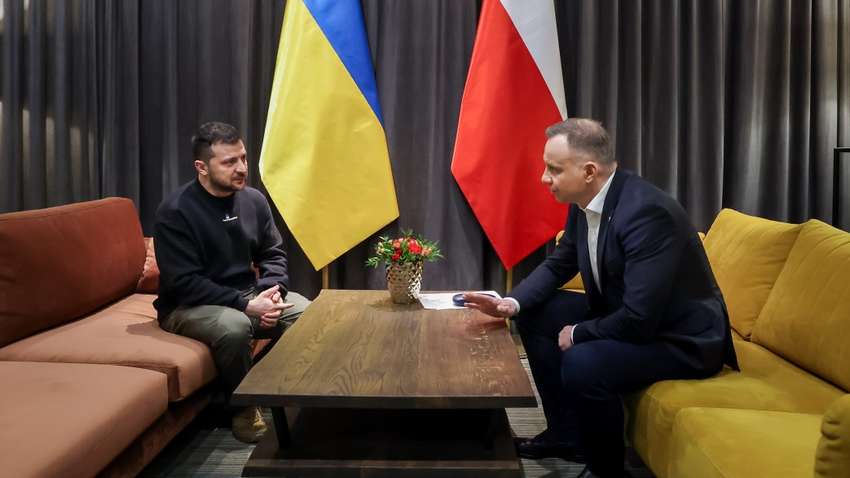 Зеленский и Дуда встретились в Давосе: в чем заверил президент Польши Зеленский и Дуда встретились в Давосе: в чем заверил президент Польши