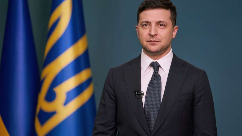 У Зеленского объяснили, что за опрос украинцев проведут 25 октября на участках У Зеленского объяснили, что за опрос украинцев проведут 25 октября на участках