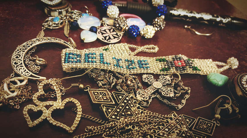 Пять вещей, которые никому нельзя давать в долг