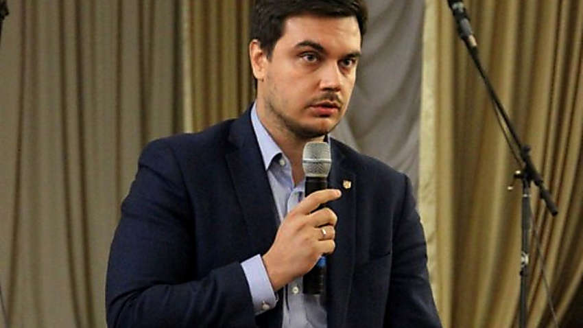 "Слуга народа" Наталуха сомневается в решениях президента Зеленского касаемо спикера Разумкова