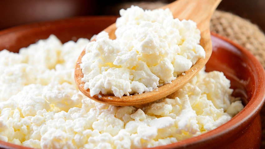 Врач назвал полезную ежедневную норму творога Врач назвал полезную ежедневную норму творога