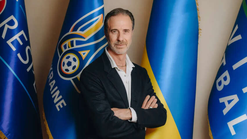 Украине официально представили нового главного тренера национальной сборной по футболу