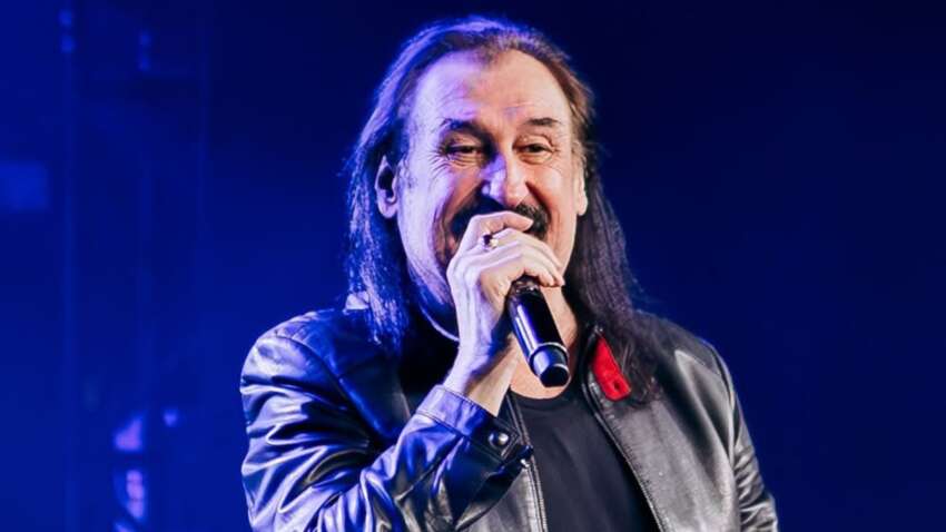 Відомому співакові прямо перед концертами стало погано: з'явилися нові подроюиці про його стан Відомому співакові прямо перед концертами стало погано: з'явилися нові подроюиці про його стан