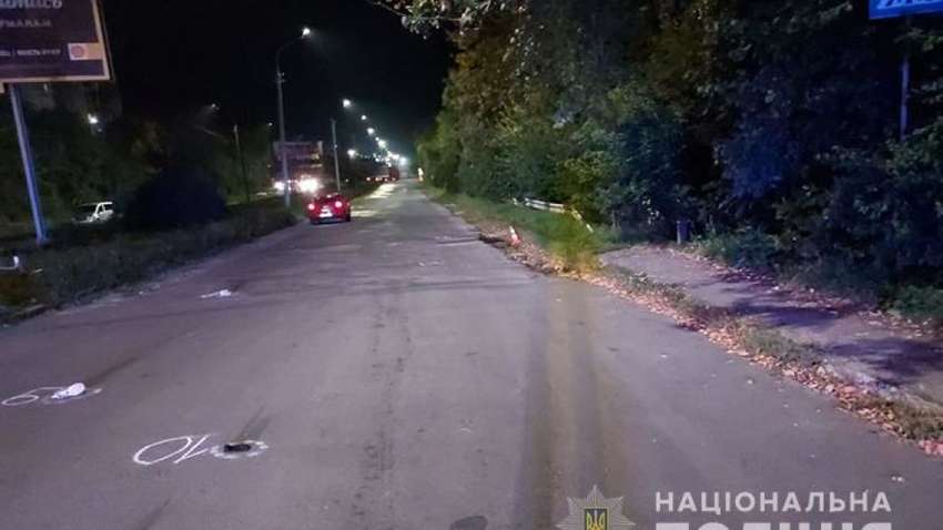 Тіло відкинуло на кілька метрів: у Тернополі збили на смерть 28-річну дівчину Тіло відкинуло на кілька метрів: у Тернополі збили на смерть 28-річну дівчину