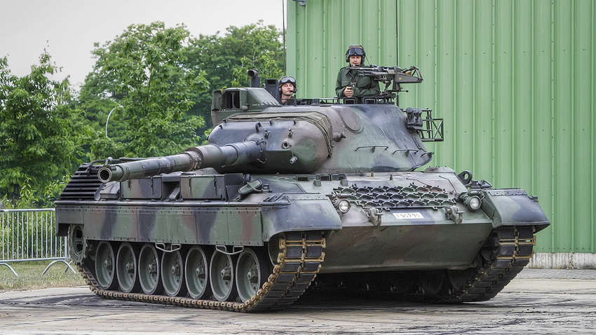 Один из союзников тайно выкупил 50 танков Leopard, чтобы передать их Киеву в ближайшее время Один из союзников тайно выкупил 50 танков Leopard, чтобы передать их Киеву в ближайшее время