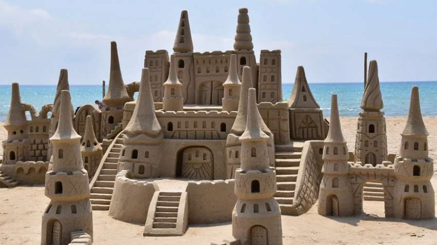 Как выглядит самый высокий в мире замок из песка (ФОТО)