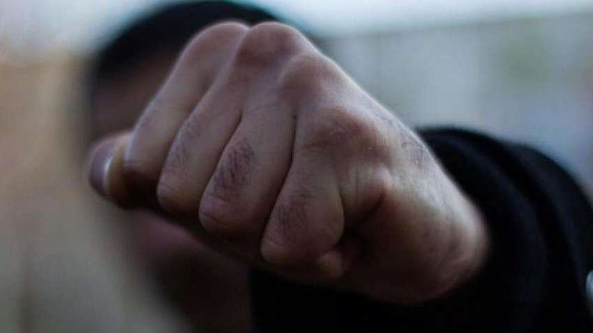 В Полтаве пассажиры подрались прямо в троллейбусе за сидячее место (ВИДЕО) В Полтаве пассажиры подрались прямо в троллейбусе за сидячее место (ВИДЕО)