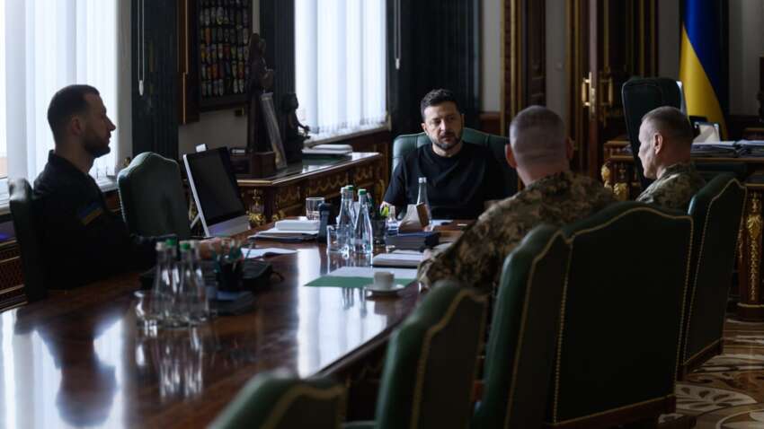 Зеленский предупредил о новом риске: как РФ может попытаться пойти на Киев Зеленский предупредил о новом риске: как РФ может попытаться пойти на Киев