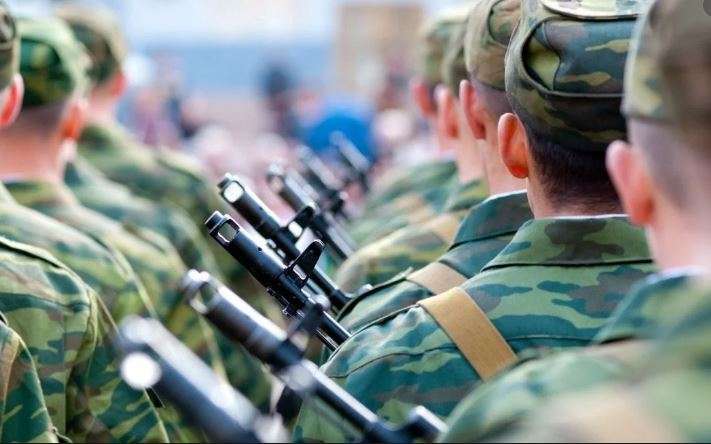 В Україні можуть скасувати строковий призов в армію