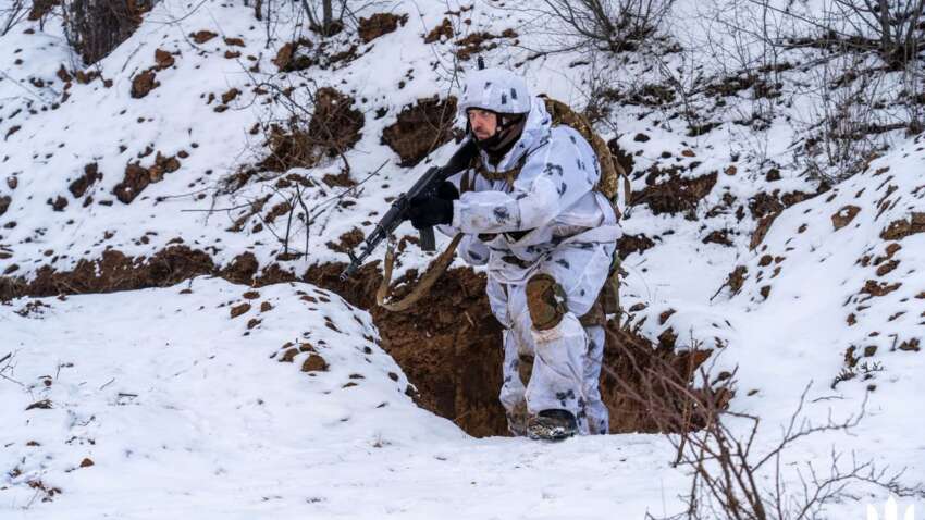 Такого еще не было: россияне прячутся в фекальных ямах Такого еще не было: россияне прячутся в фекальных ямах