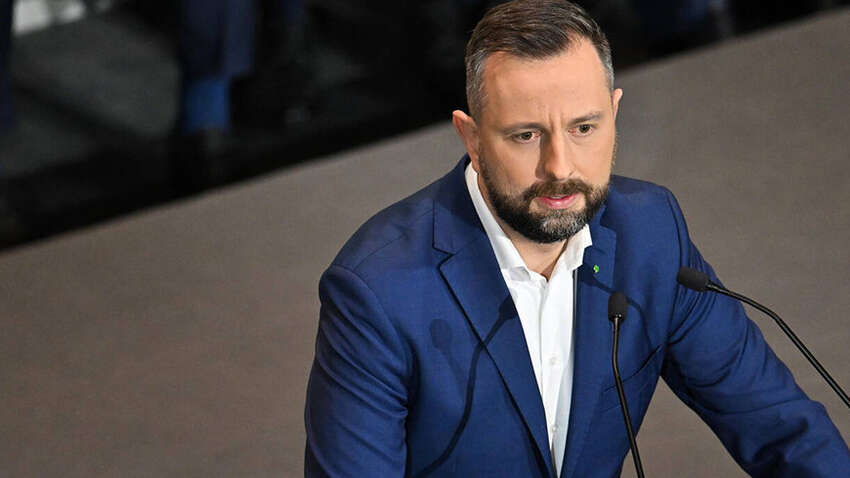 Зачем на самом деле министр обороны Польши прибыл в Киев: что предлагает Варшава