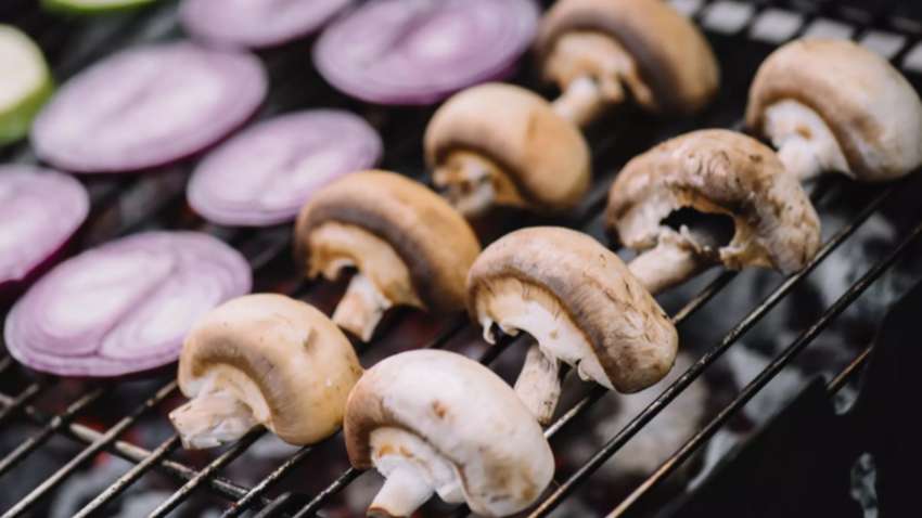 Замість шашлику: які страви можна приготувати на мангалі Замість шашлику: які страви можна приготувати на мангалі