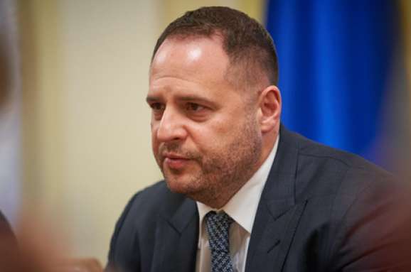 Ермак ответил на обвинения в государственной измене Ермак ответил на обвинения в государственной измене