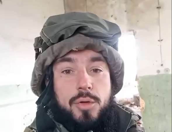 "Потрібно знімати рожеві окуляри": військовий розповів про невтішну ситуацію в Авдіївці "Потрібно знімати рожеві окуляри": військовий розповів про невтішну ситуацію в Авдіївці