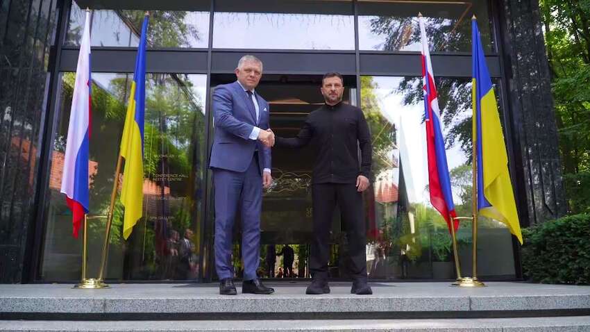 Зеленский встретился с другом Путина: на что согласился Фицо Зеленский встретился с другом Путина: на что согласился Фицо