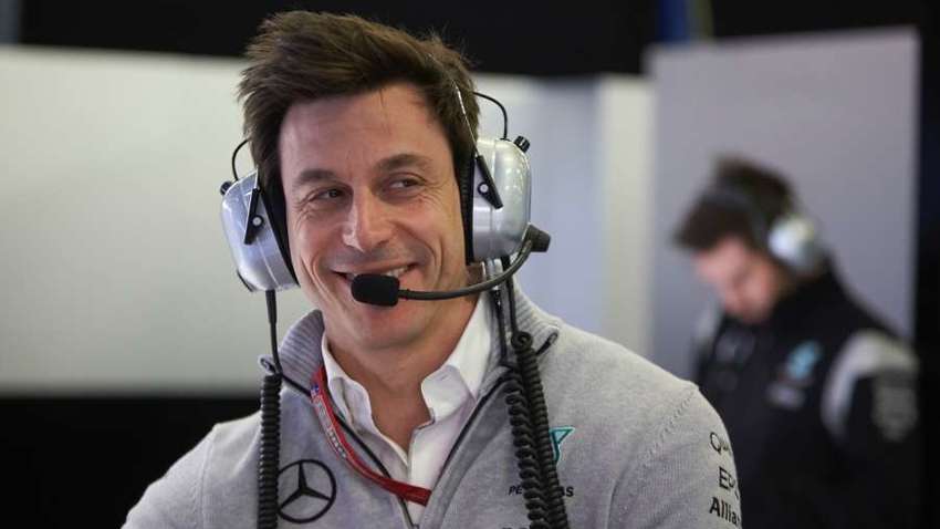 Вольф: Боттас трохи заснув у битві з Леклером